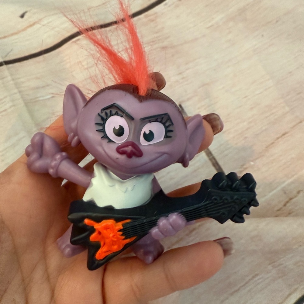McDonald’s Happy Meal Toy Dreamworks 2020 Trolls World Tour Queen Barb